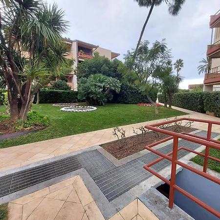 A Free Parking- Wifi- Free Pool סנרמו