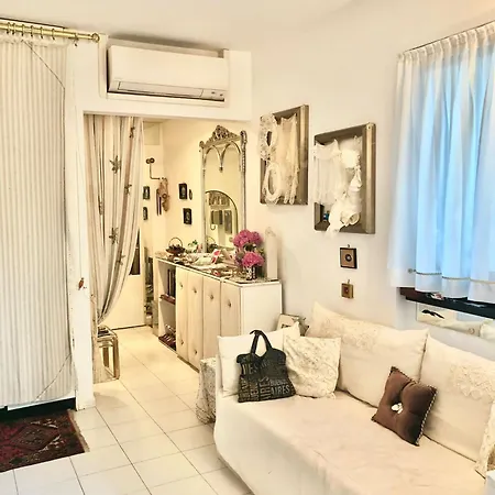 Apartment A Free Parking- Wifi- Free Pool *